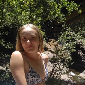 Meet your Posher, Alison